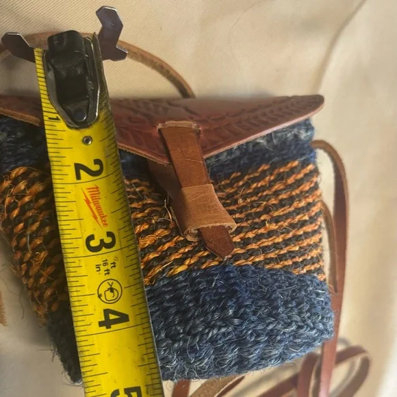 Woven Blue & Brown Crossbody Bucket Bag Leather Patterned Top Closure Straps - Picture 6 of 15